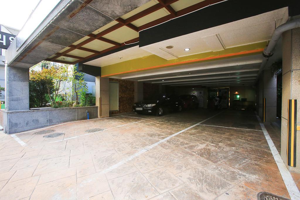 Real Boutique Hotel ソウル特別市 エクステリア 写真