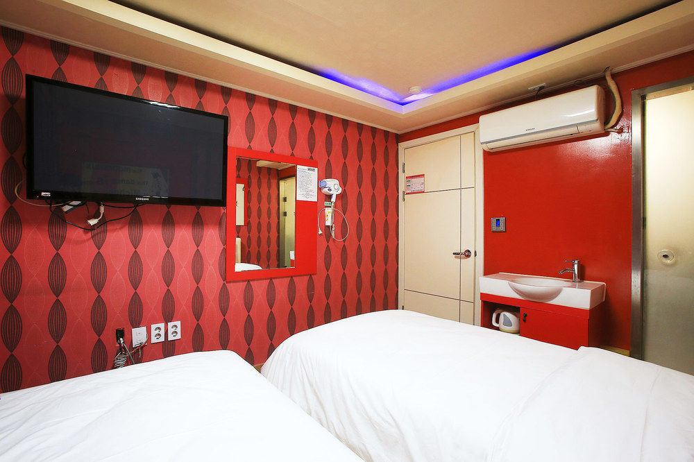 Real Boutique Hotel ソウル特別市 エクステリア 写真